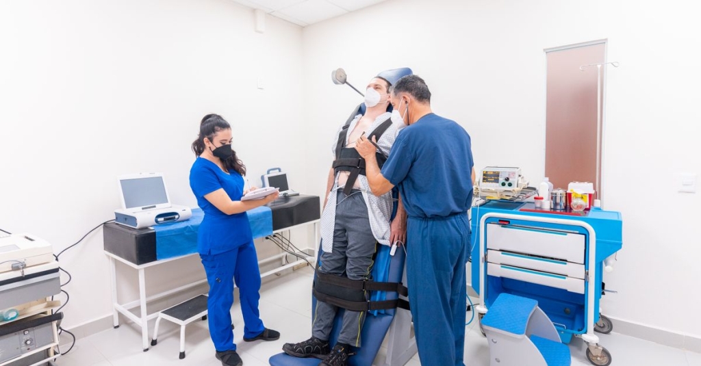 Trato Corticospinal Ir para: navegação, pesquisa