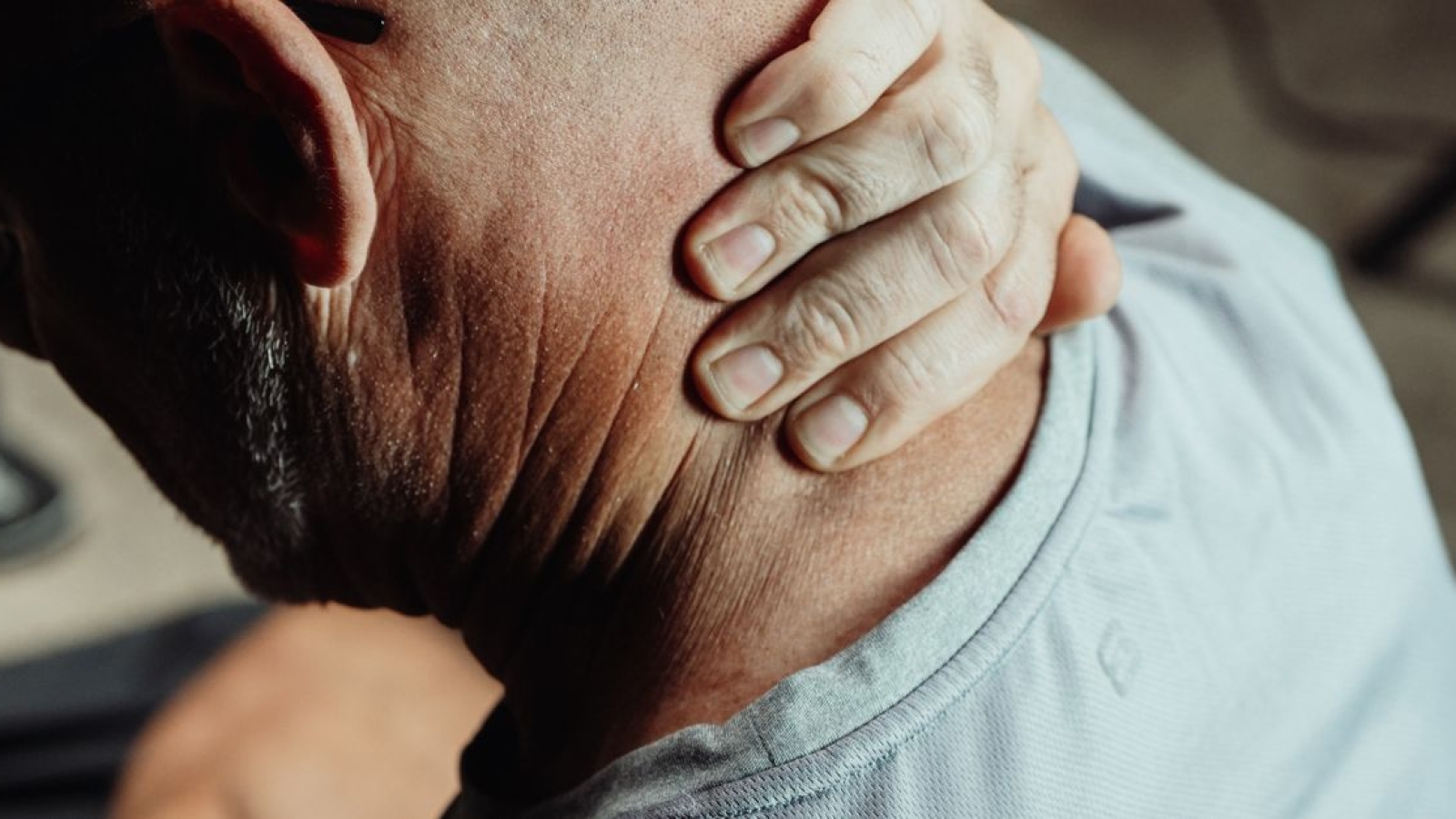 Deficiência sensório-motora na dor cervical
