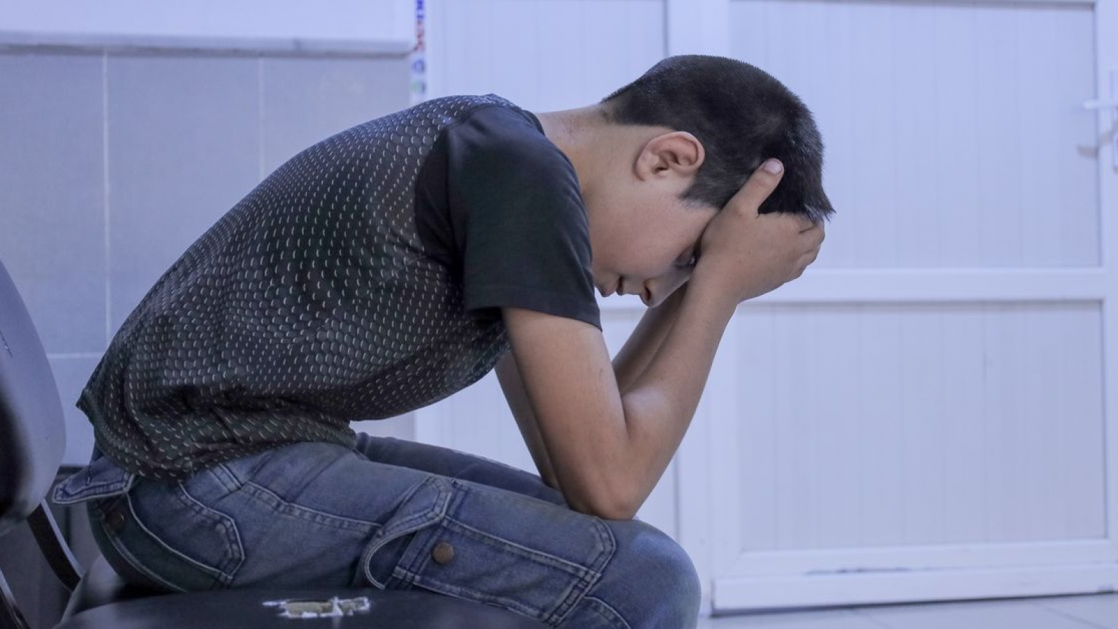 Escoliose idiopática do adolescente e dor nas costas