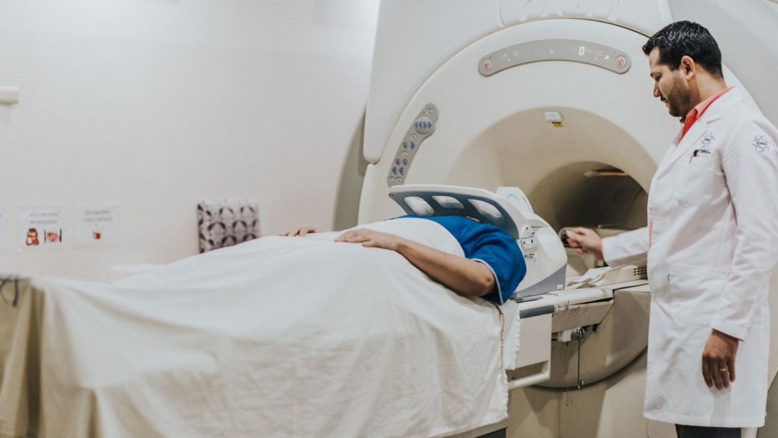 Lipomas Episacrais: Diagnóstico e Tratamento Fisioterapêutico