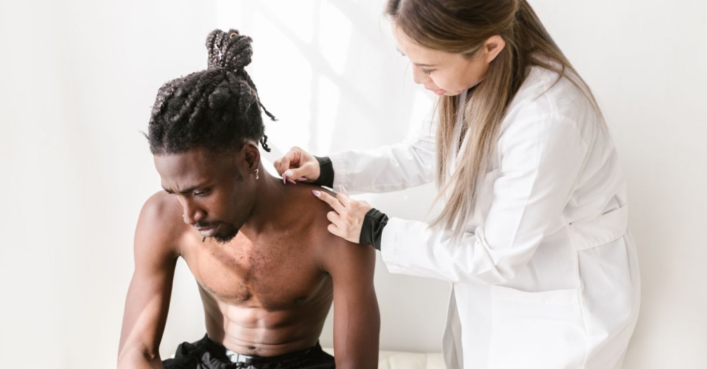 Percussão Torácica: Técnica e Aplicações na Fisioterapia Respiratória