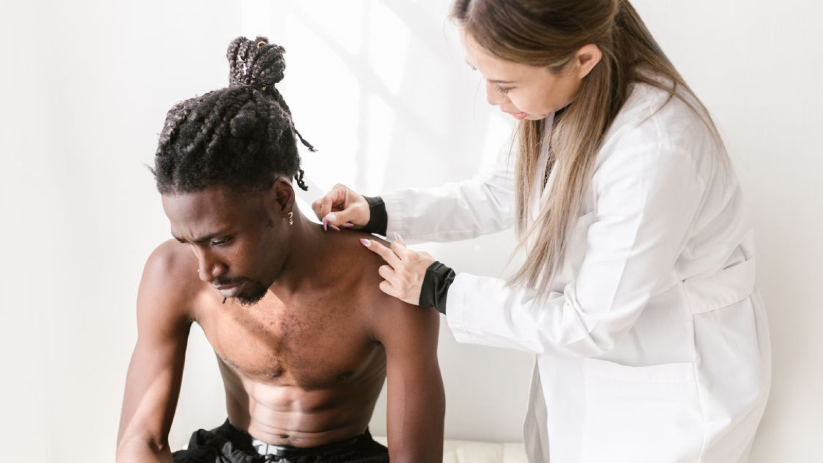 Percussão Torácica: Técnica e Aplicações na Fisioterapia Respiratória